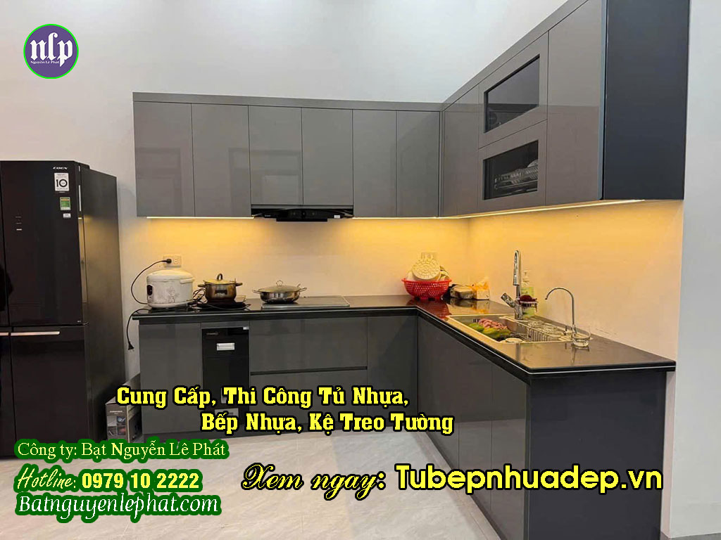 Thi công tủ bếp nhựa treo tường tại Thủ Dầu Một Mẫu Lắp Bếp Tủ Nhựa